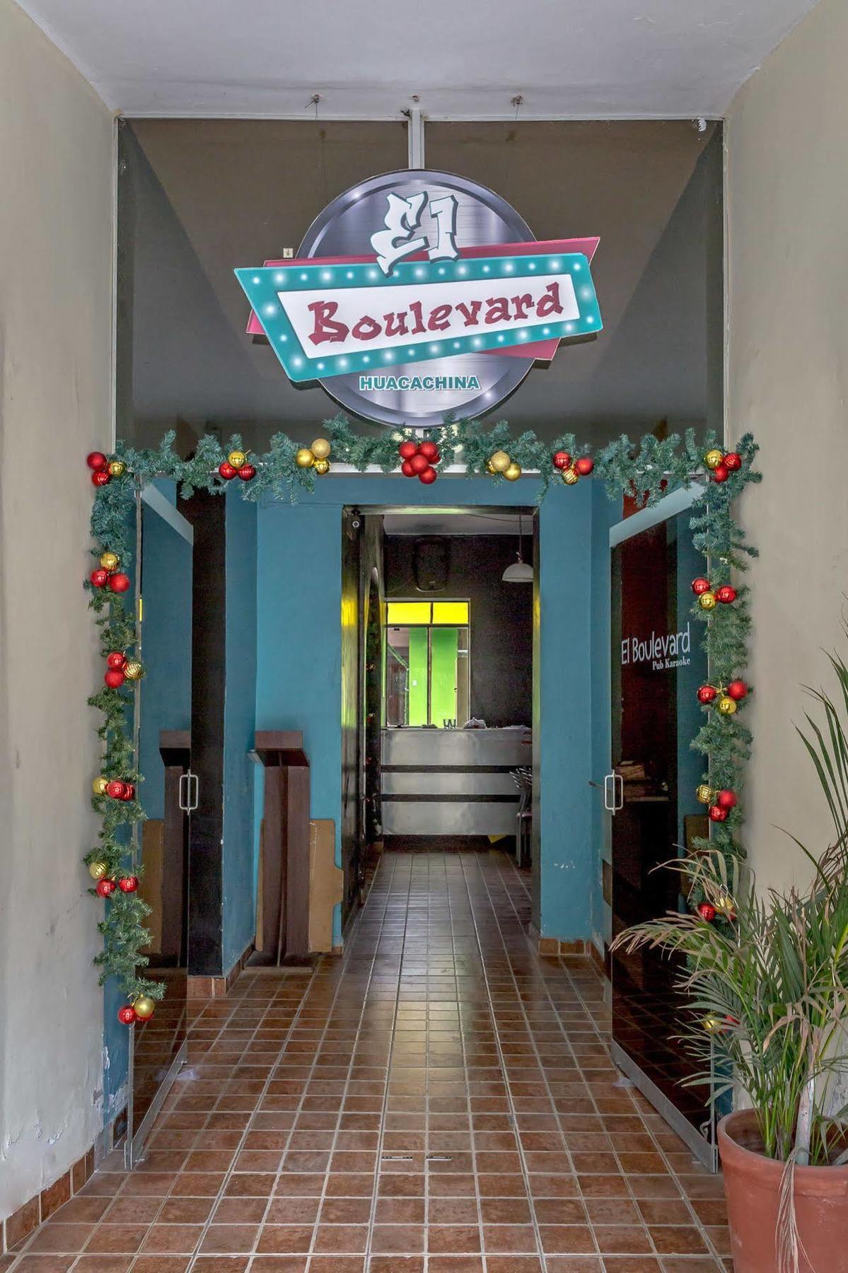 Boulevard Inn